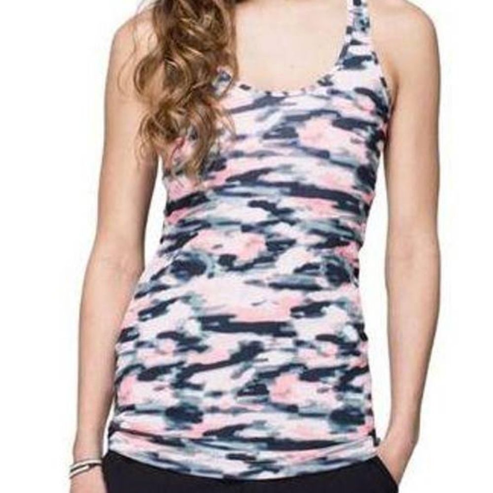 🐢 Lululemon Cool Racerback Wamo Camo Barely Pink Tank Top Size 8